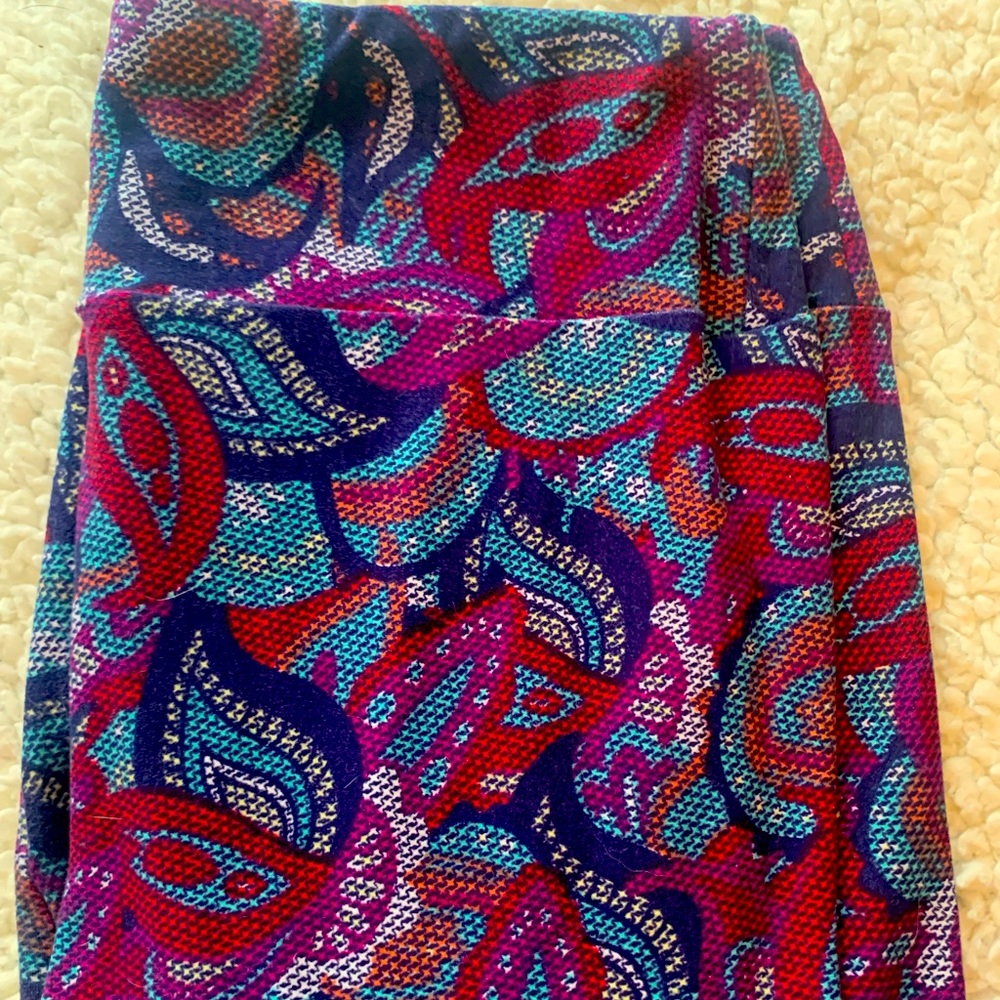 Lularoe OS Leggings burgundy,red & blue